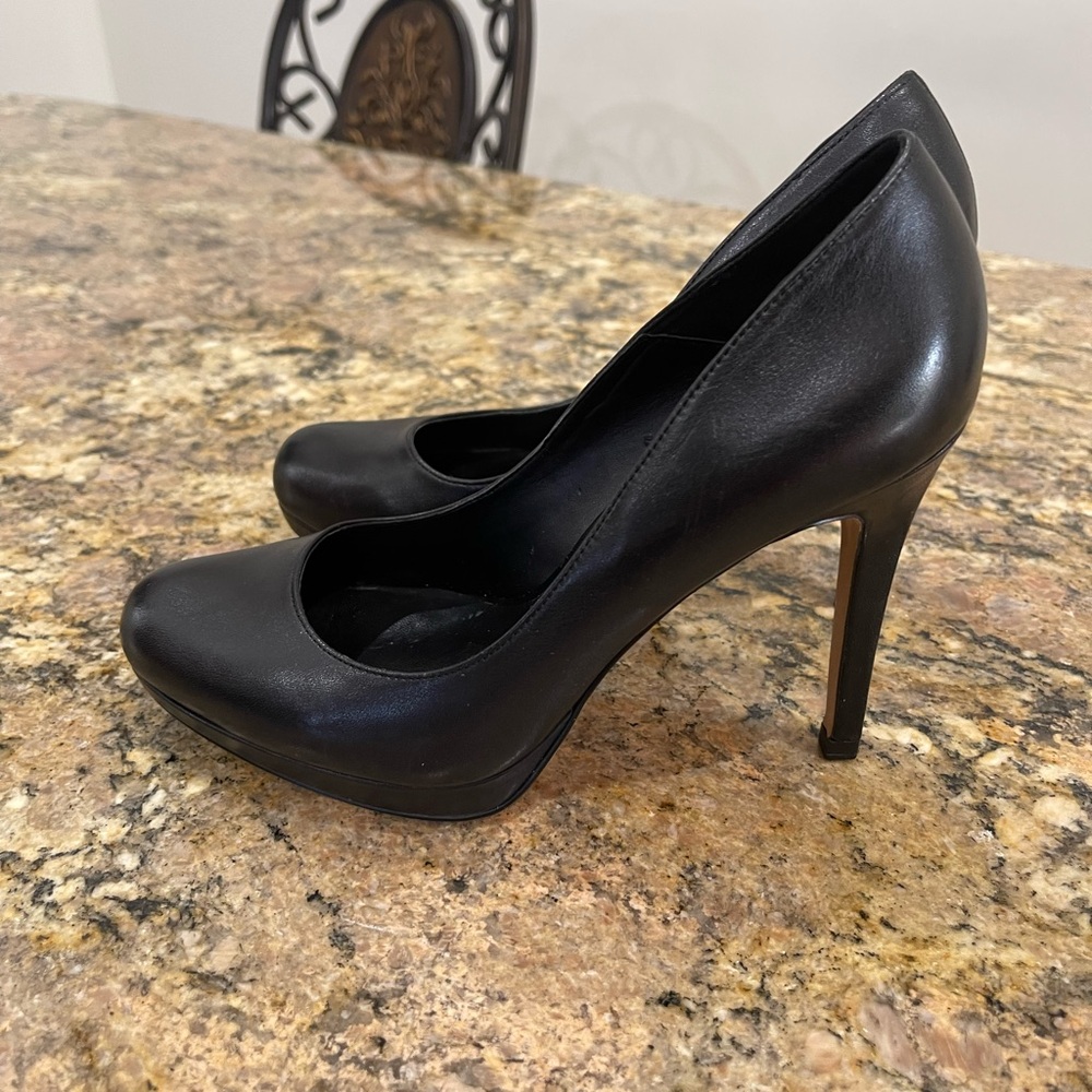 Elegant Black Aldo Women's Pumps